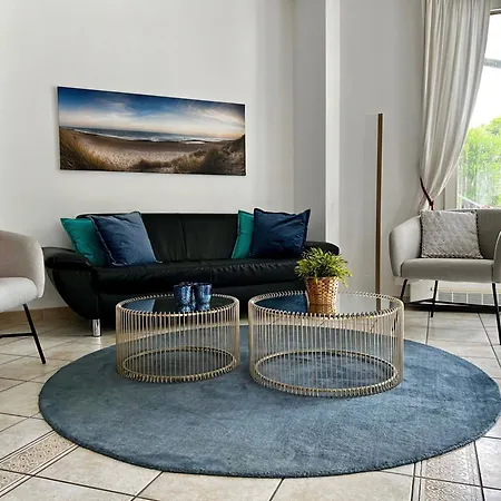 Laguna Villa
